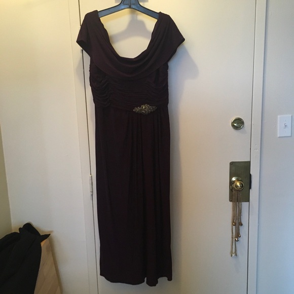 Gorgeous Royal Purple Evening Dress and Shawl - Picture 2 of 7